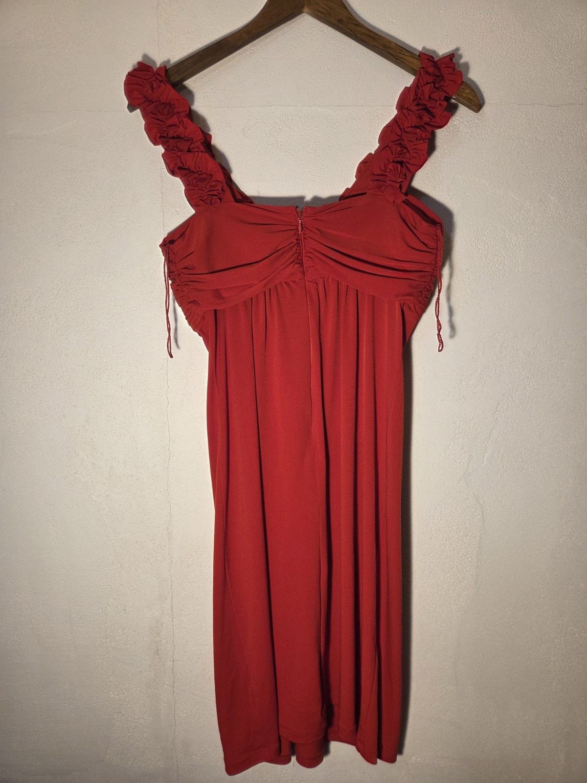 Maggy London Petites 8P Red Ruffle Sleeveless Mini Cocktail Dress M