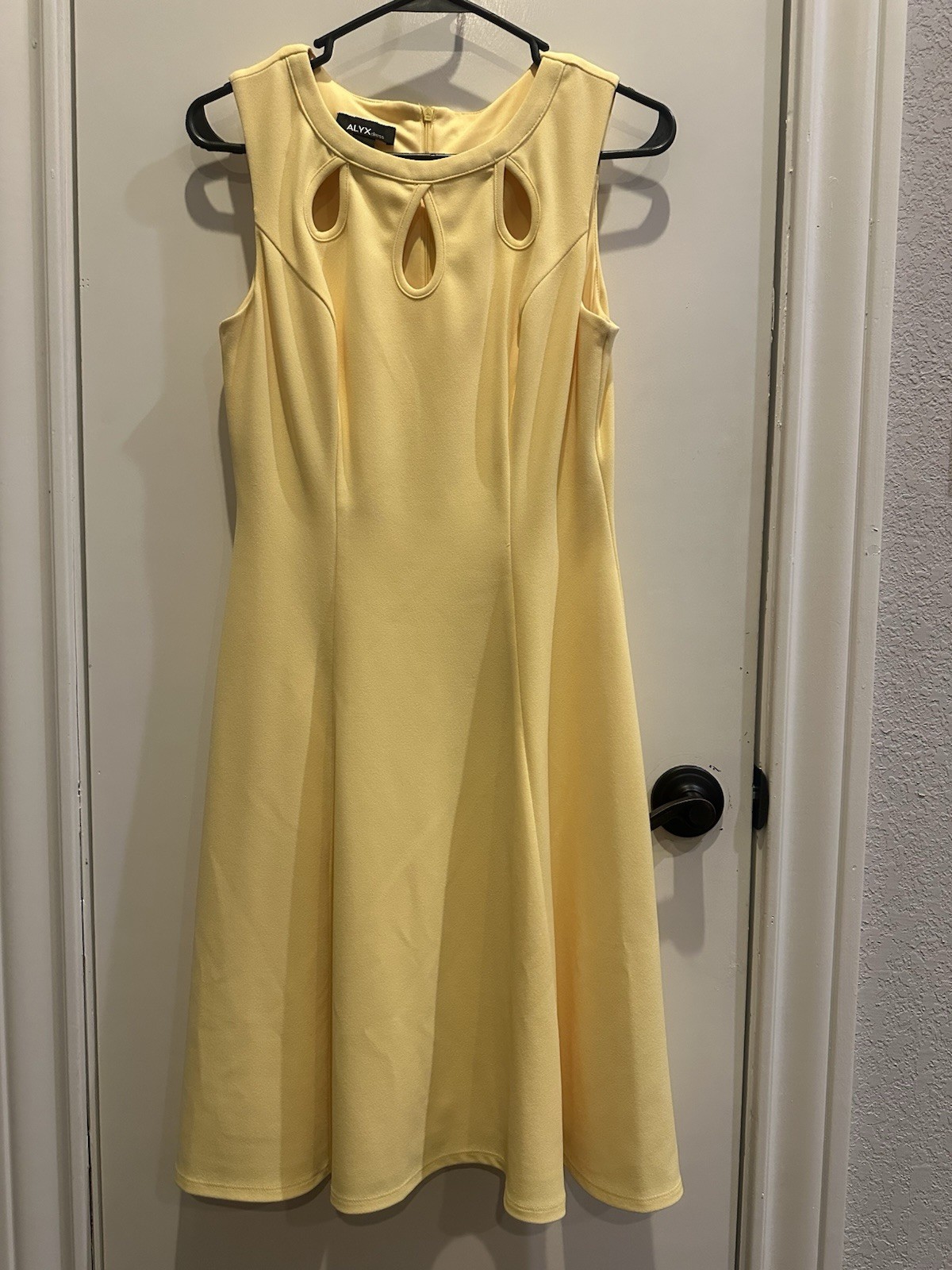 Alyx 4 Yellow Sheath Party Dress Sleeveless Keyhole Jersey Zip Lined Retail $74