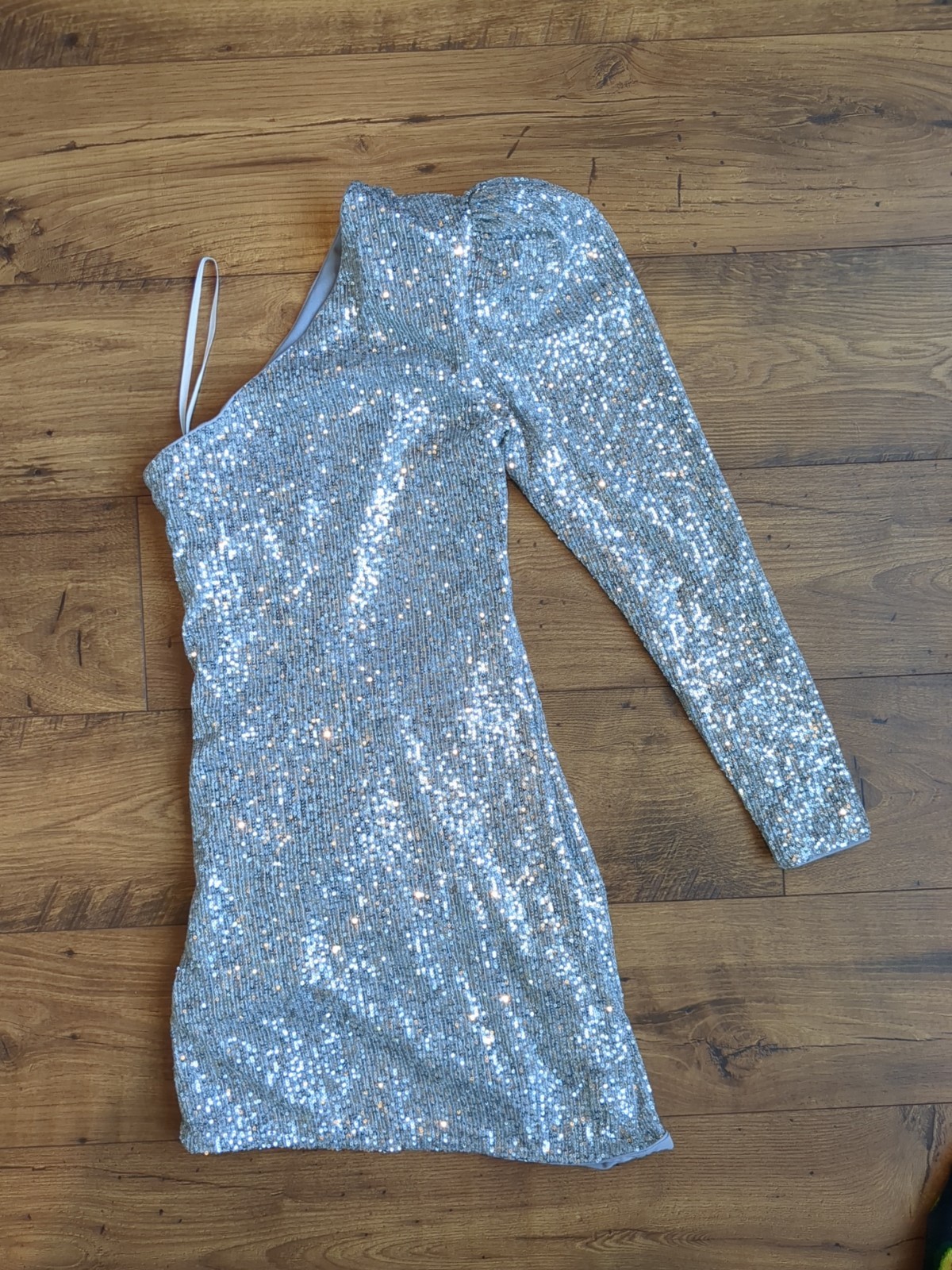 NBD Womens M Silver Sequin One Shoulder Long Sleeve Mini Dress READ