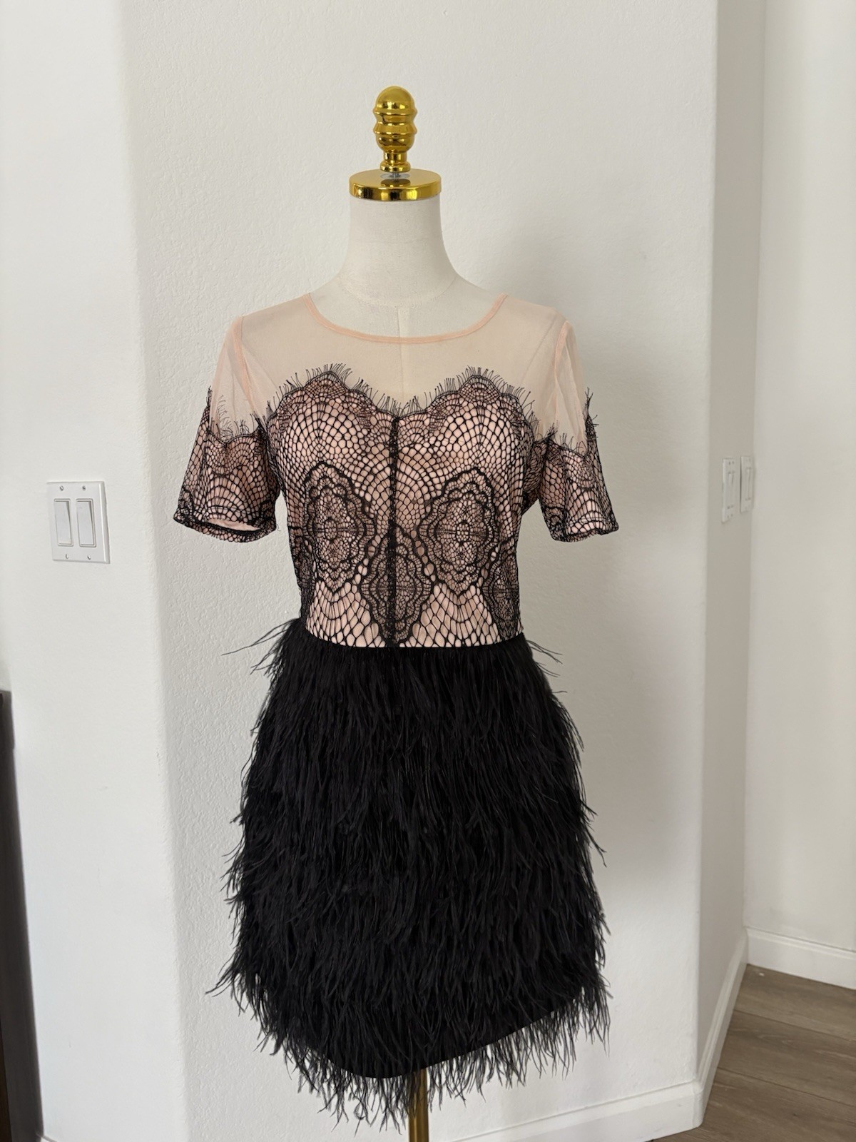 SUGAR + LIPS Black Beige Lace Mesh Sheer Feather Round Neck Bodycon Dress L