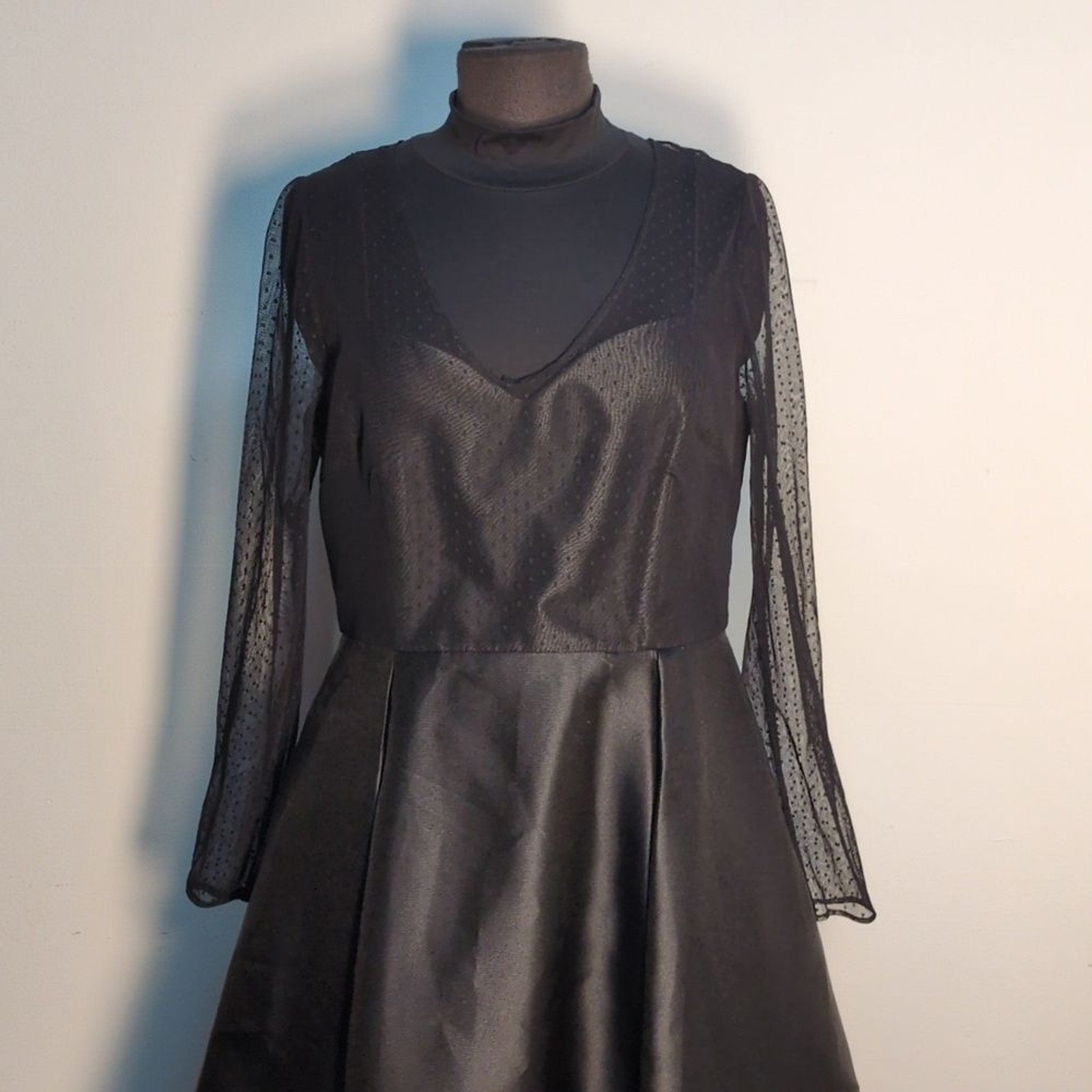 Adrianna Papell Black Textured Swiss Dot Tafetta Midi Dress, Size 14 UNDERSIZED