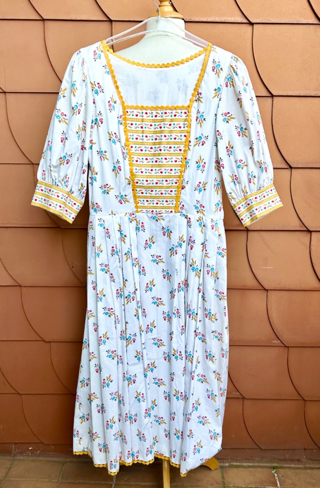Traditional dress size 38/40 white yellow turquoise red dirndl dirndl style Oktoberfest