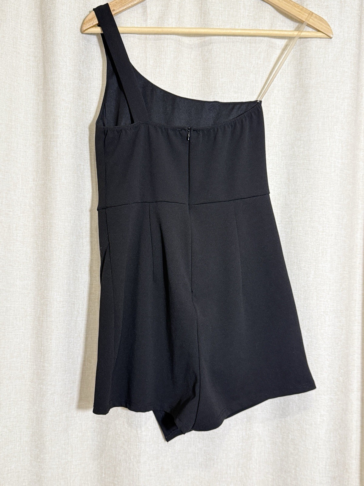 Black One Shoulder Assymetrical Jumpsuit Romper Women’s Small Blue Blush Fitted