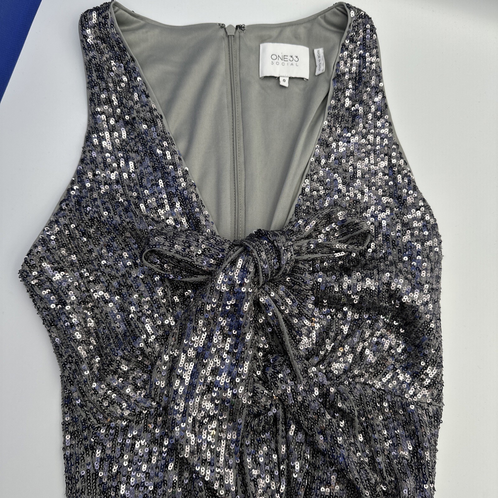 One33 Social “The Marilyn” Sequined Gray Cocktail Dress Size 0 Never Worn