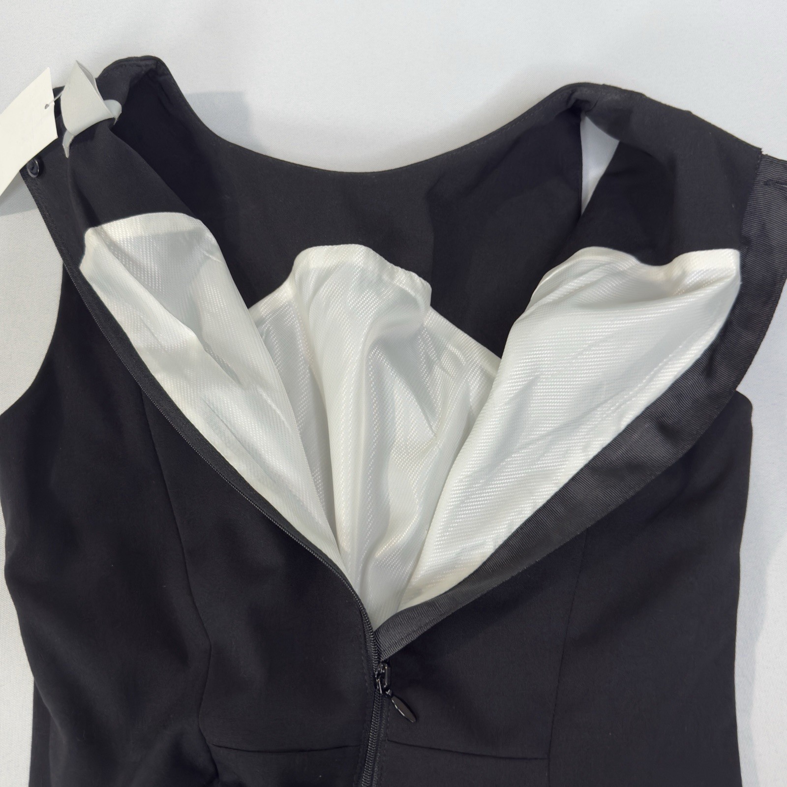 H&M Size 6 Sheath Dress Fitted Formal Classic Office Career Everyday Capsule LBD