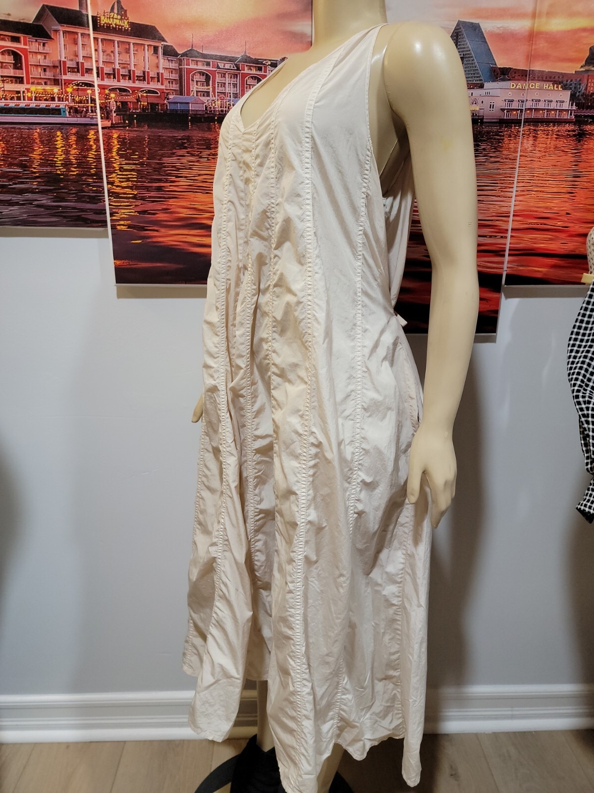 Athleta Canopy Parachute OVERSIZED Nylon Swing Dress Size S Beige Lightweight #X