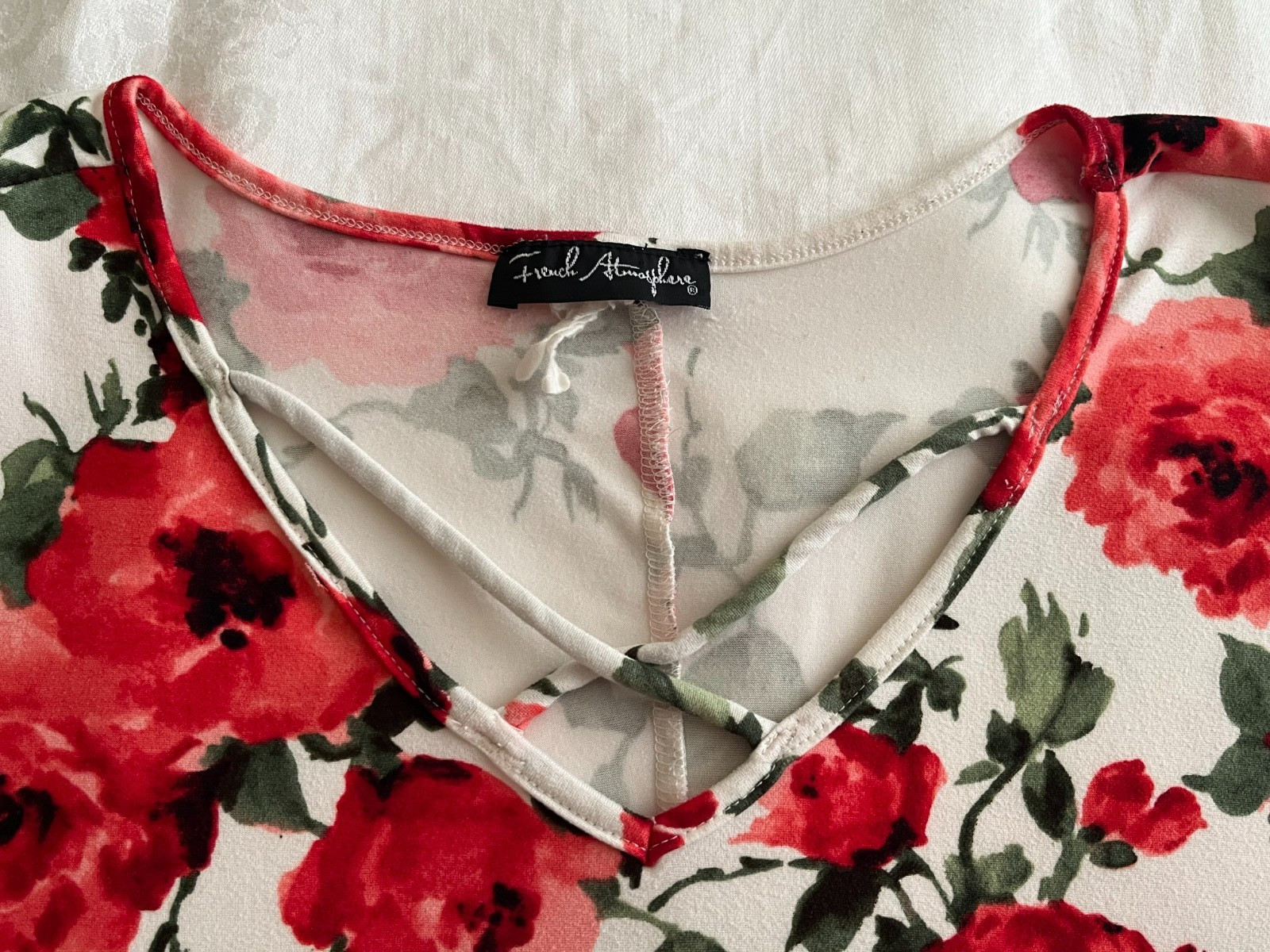 French Atmosphere 1X White Red Roses Sleeveless V-Neck SOFT Poly Knit Dress