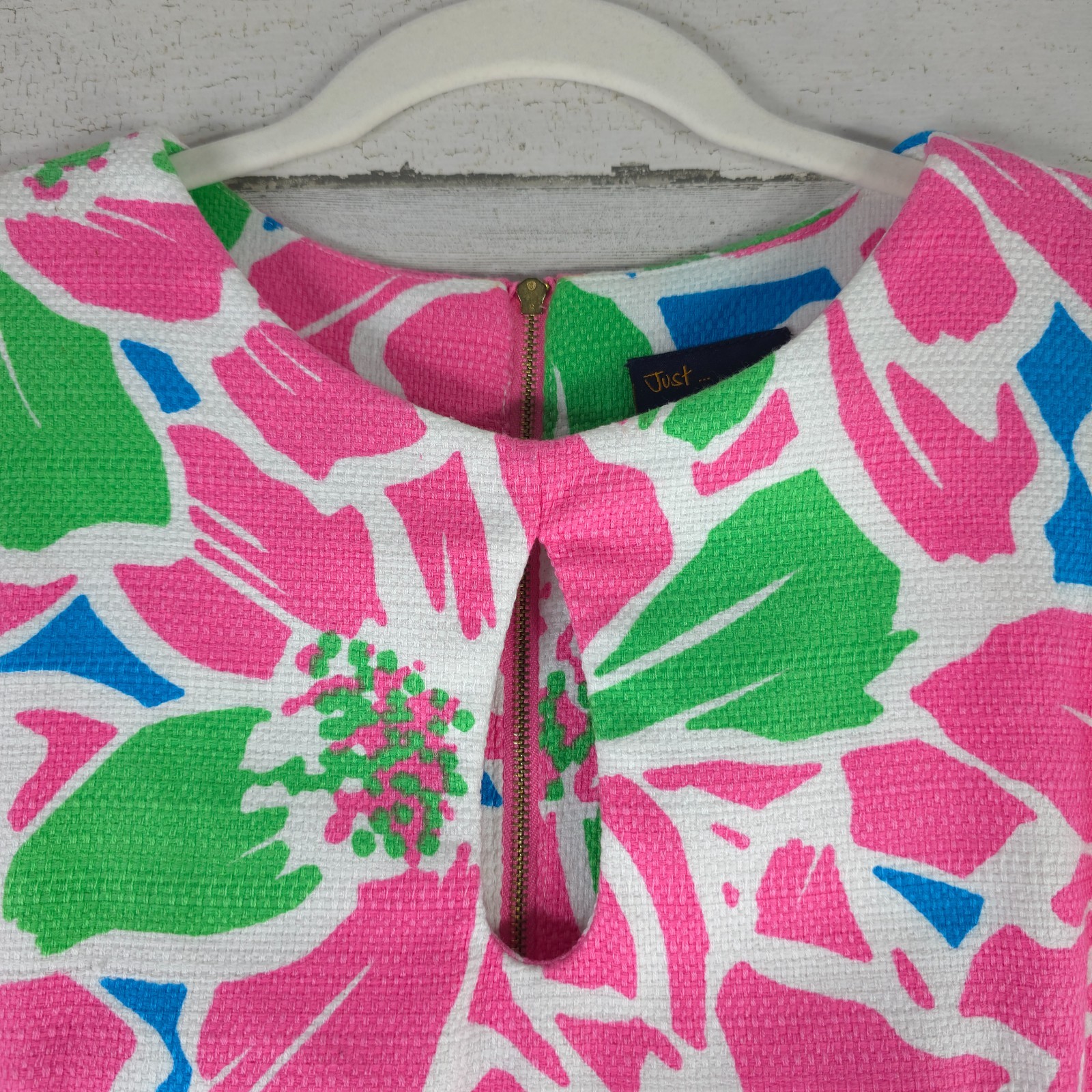 JUST TAYLOR PINK FLORAL PRINT SHIFT MINI DRESS WOMEN’S SIZE 8 SLEEVELESS STRETCH
