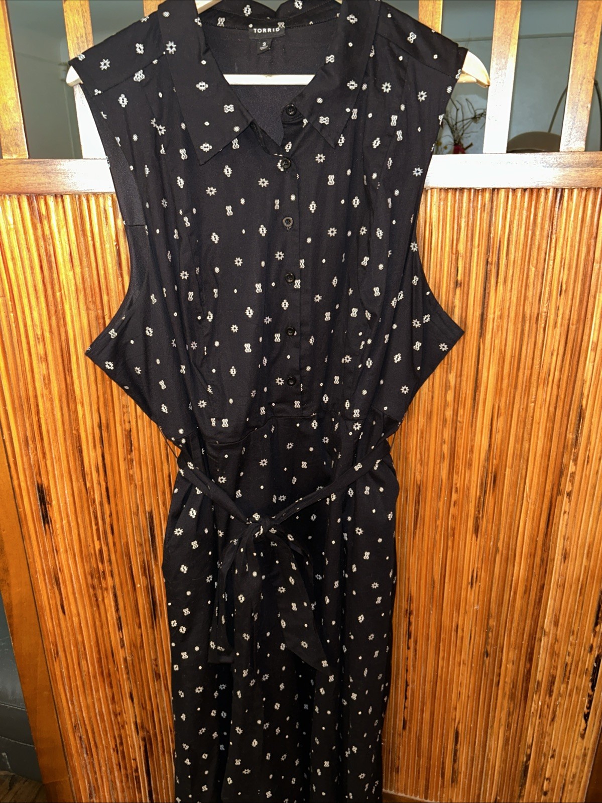 Torrid Button-Up Sleeveless Long Dress With Tie Strap Two Side Pockets Size 3