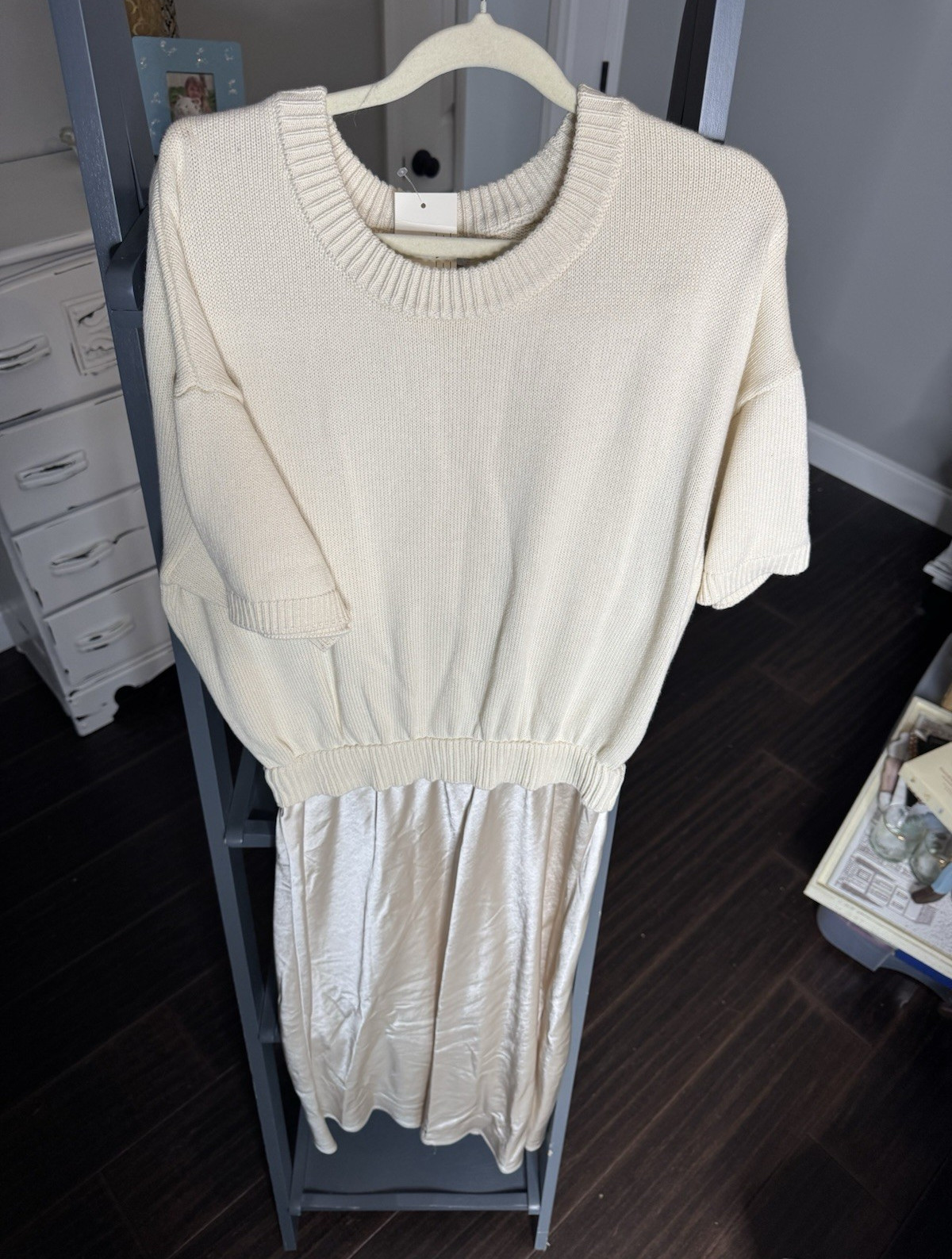 NWT Evereve Sweater/Satin Dress Champagne M Crew Neck Short Sleeve