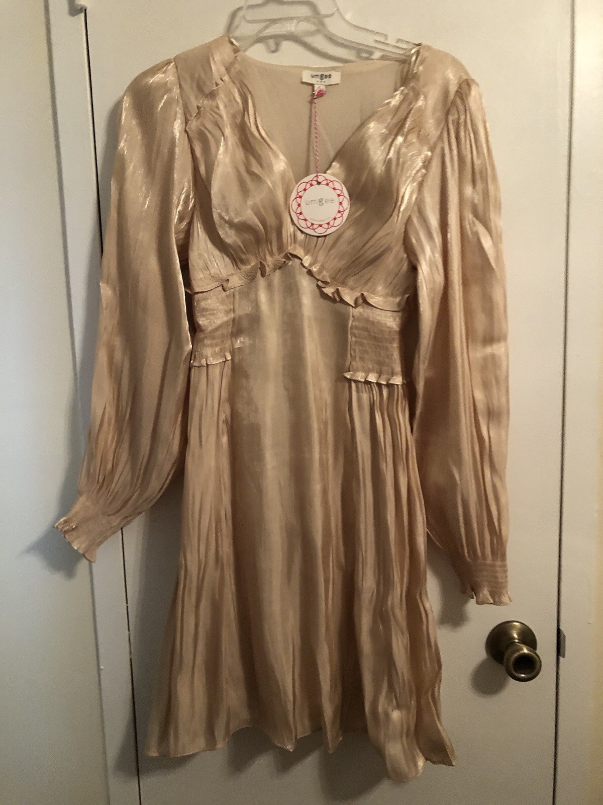 Umgee Boutique Cream Dress With Gold Shimmer Throughout Smocking At Waist Medium