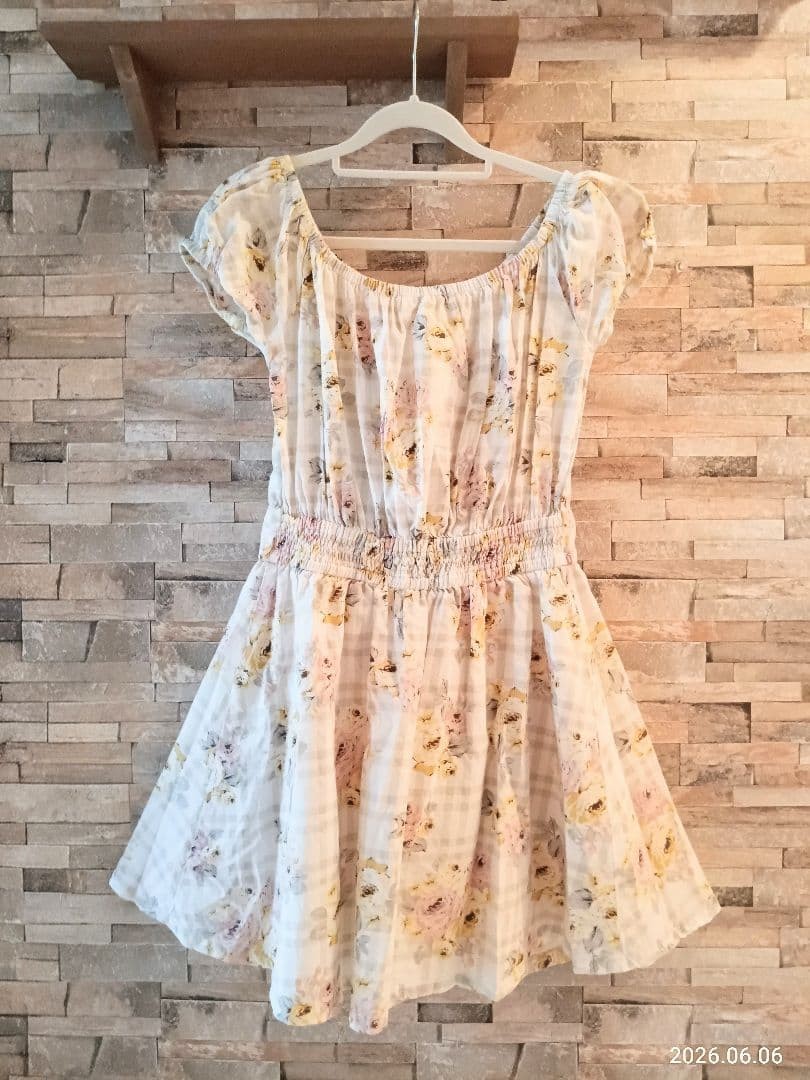 LIZ LISA x Sanrio “Rizumero” Floral Check Dress