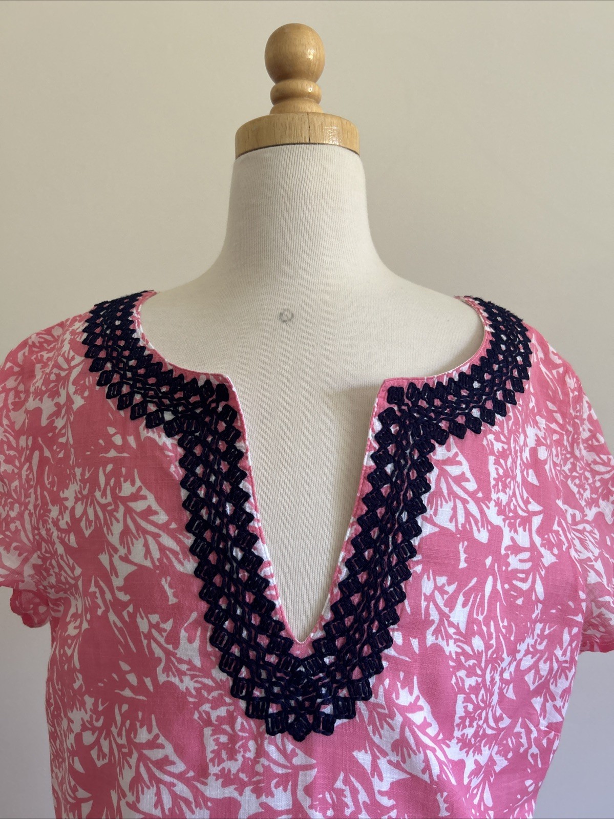 Vineyard Vines Spring Summer Dress Size 4 With Embroidery Trim Work