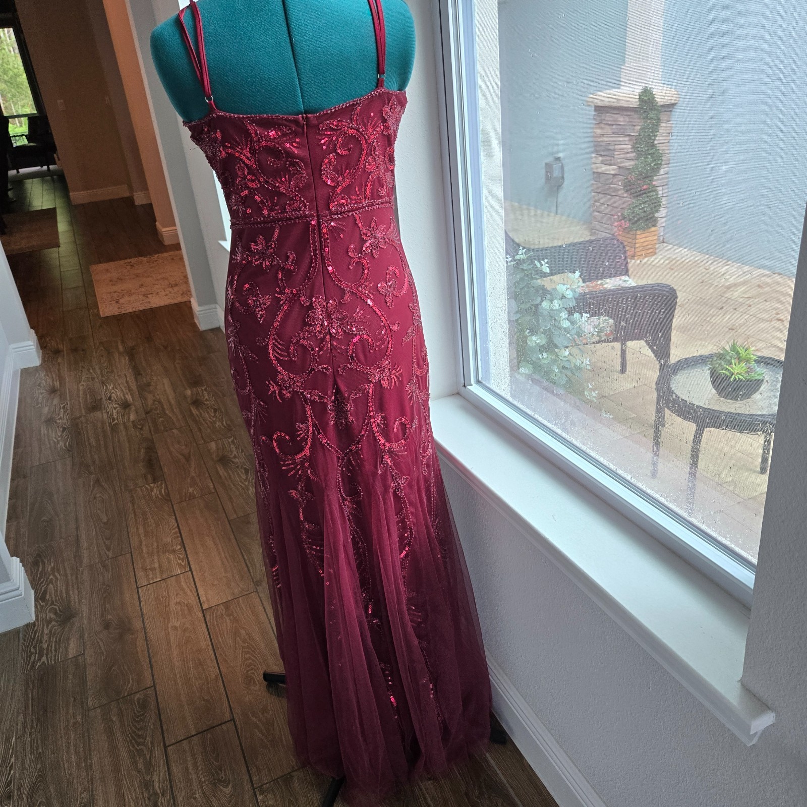 Burgundy Sequined Net Over Lining Mermaid Formal Maxi Prom Sz Small / Medium