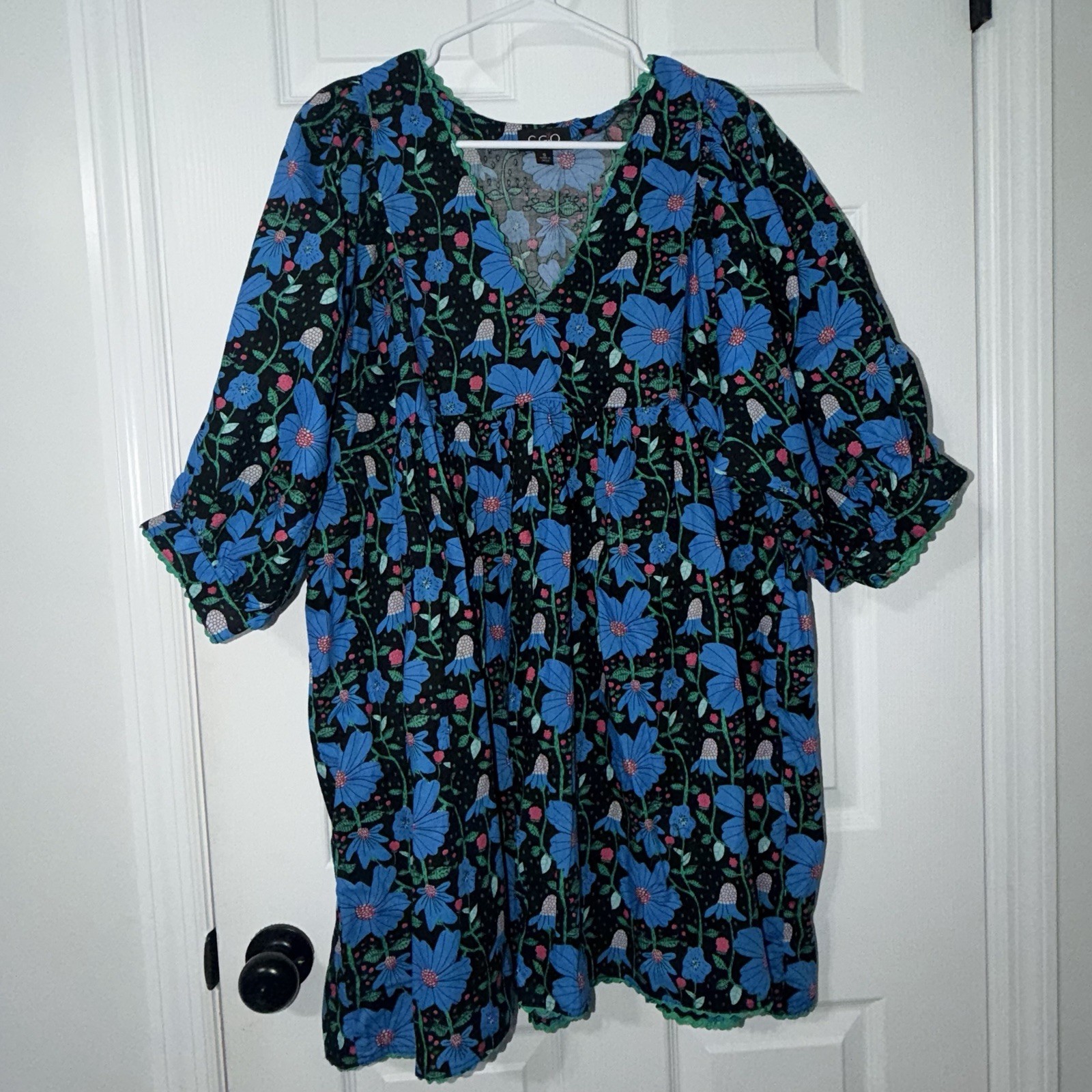 Gigio Floral V-Neck Dress Size S