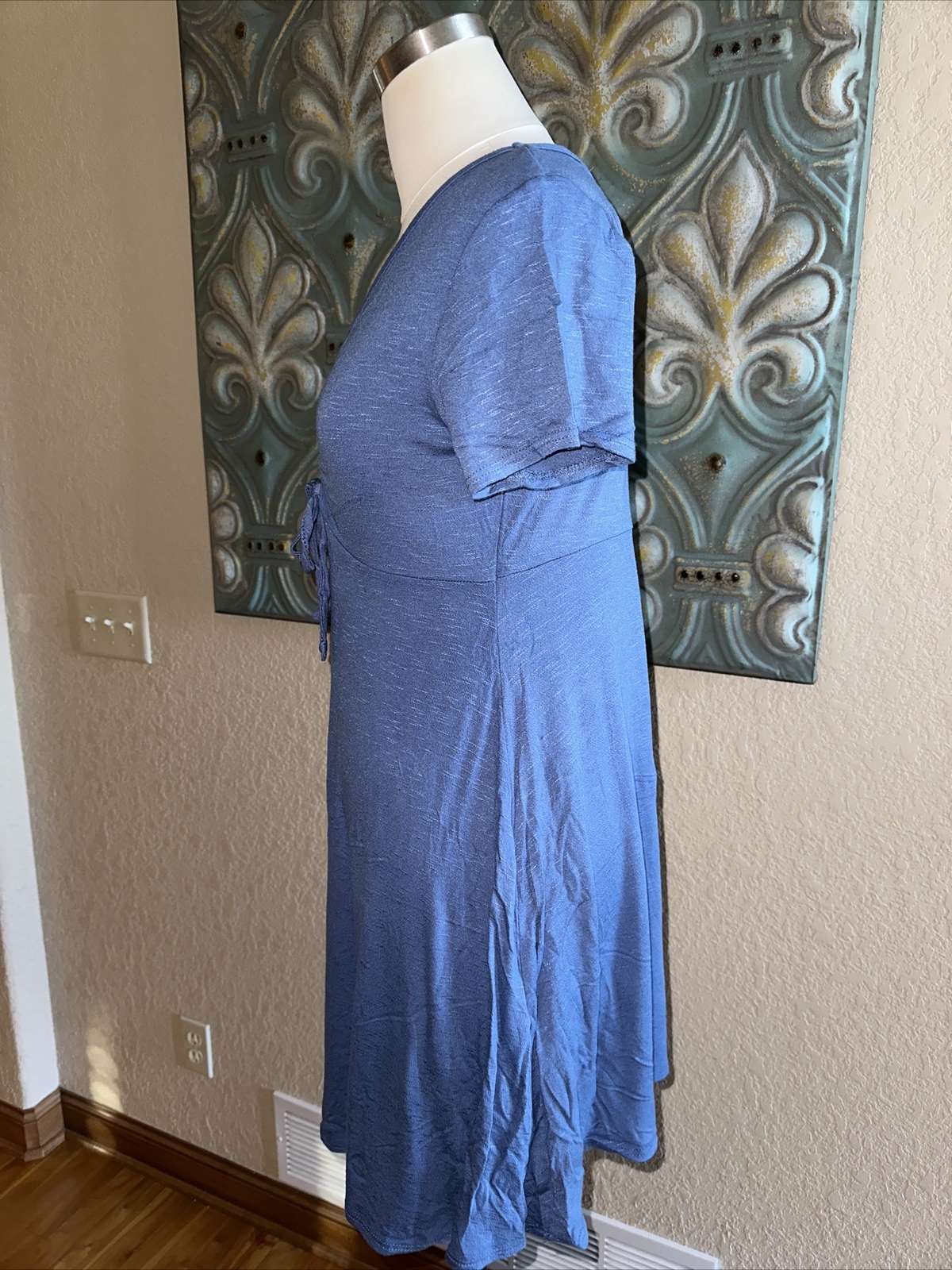 Olivia Rae MEDIUM New York Stretch Blue Short Sleeve Fit Stretchy Dress
