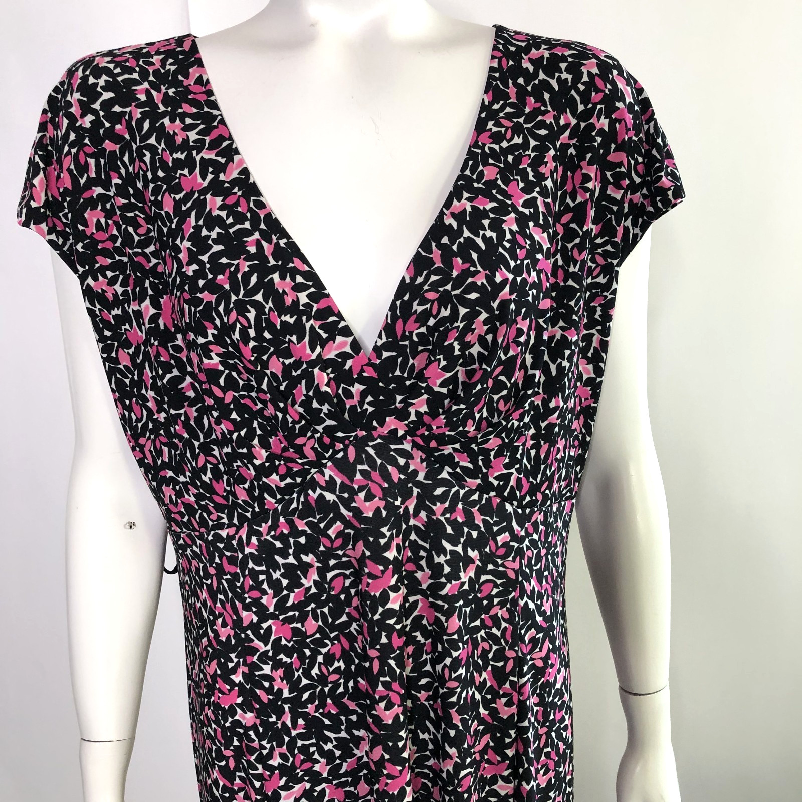 Jones New York 16 Faux Wrap Women’s Midi Below Knee Dress Black Pink Printed