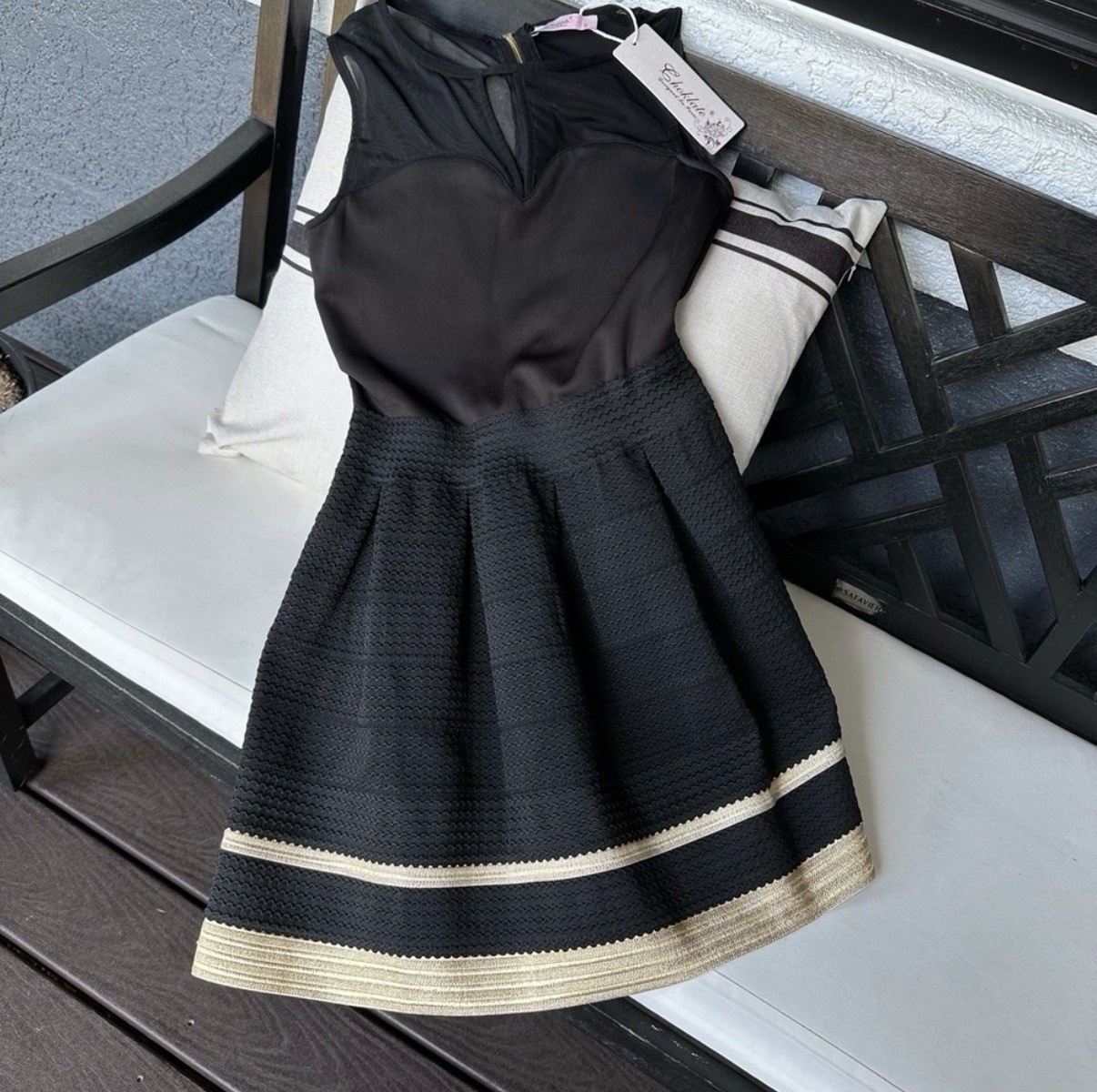 Choklate Black/Gold Fit & Flare Short Dress Sheer Mesh Yoke Pleated Zip Size S