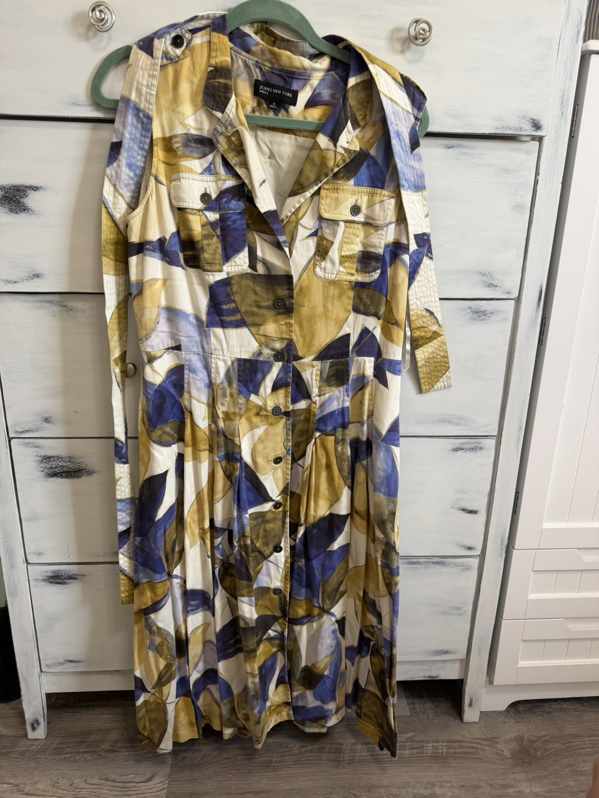 Jones New York Women’s Blue Beige White Floral Collared Button-Front Midi 12