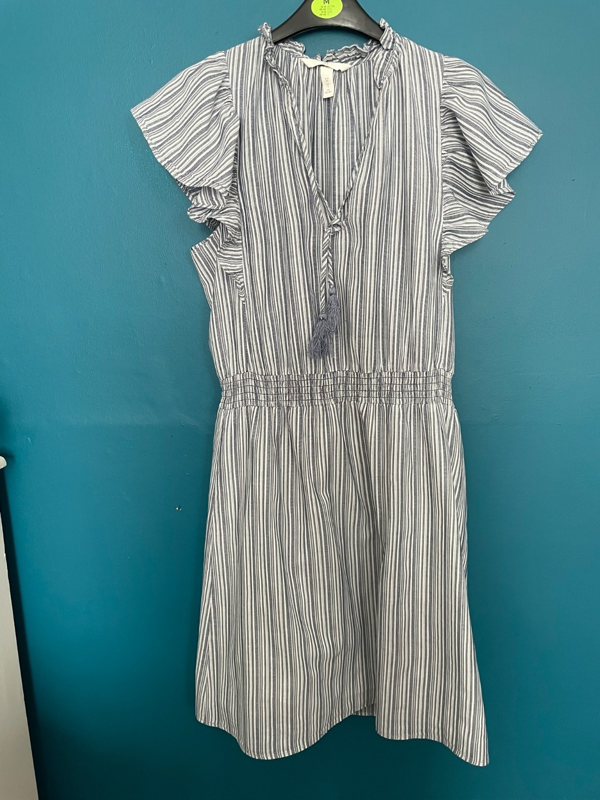 H&M Pale Grey Elasticated Waist Cap Sleeve Knee Length Dress-Size 6
