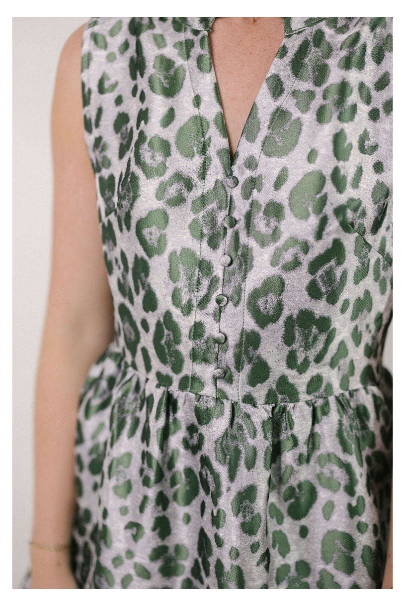 Karlie Leopard Tier Tapestry Dress Size M