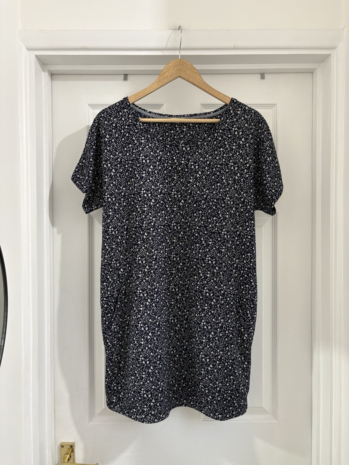 Lovely Women’s White Stuff Navy Blue Hearts Short Sleeve Mini Dress size 12