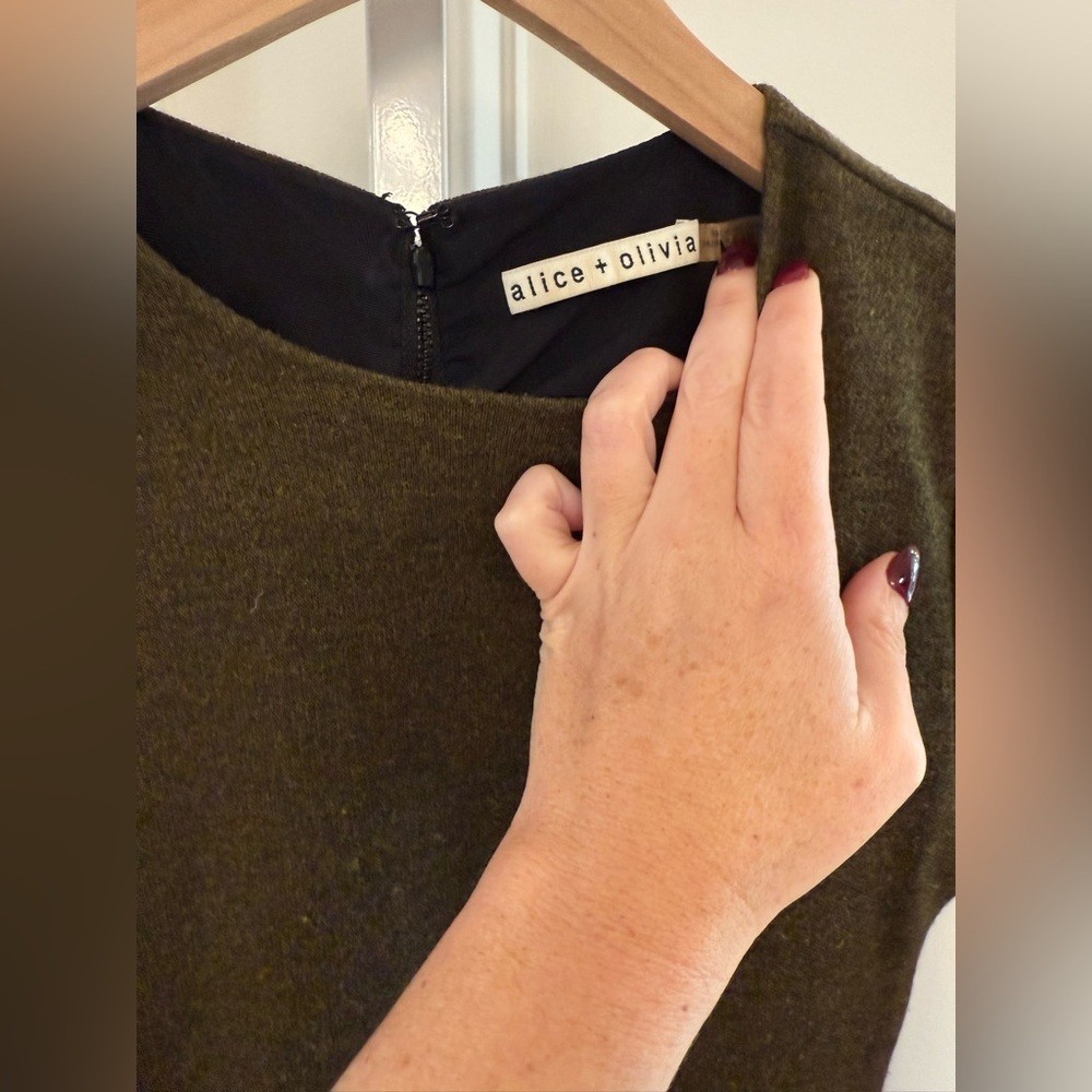 Alice + Olivia Olive Long Sleeve Dress