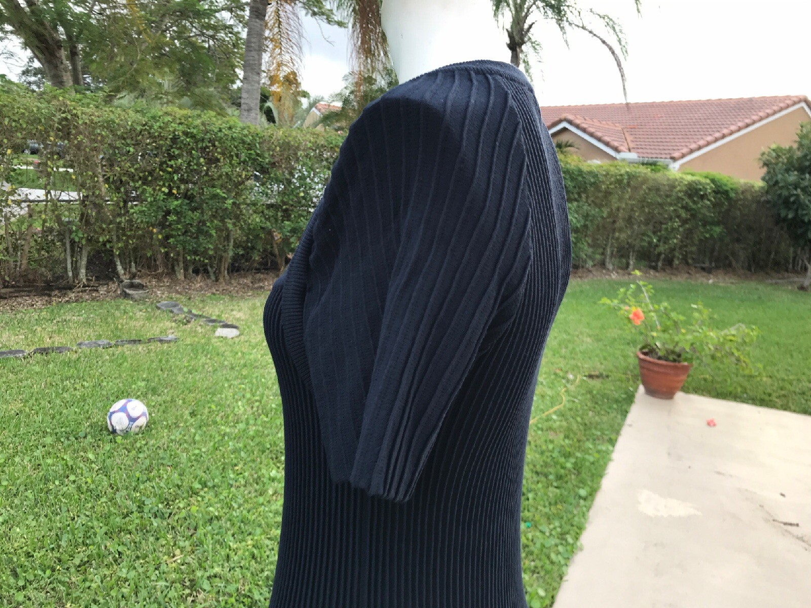 ESCADA NAVY BLUE SHORT SLEEVE KNIT FLARE BOTTOM DRESS GR Sz 38 MADE IN ITALY