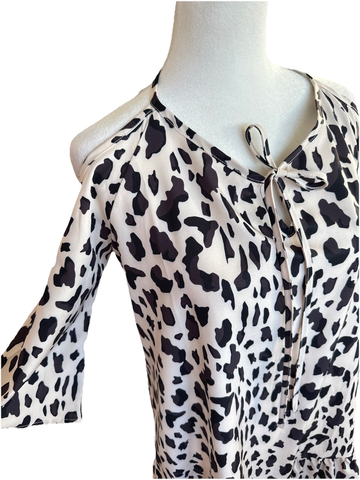 NWOTs Animal Print Cream & Black Bare Shoulder Dress Bottom Ruffle No Brand Sz M