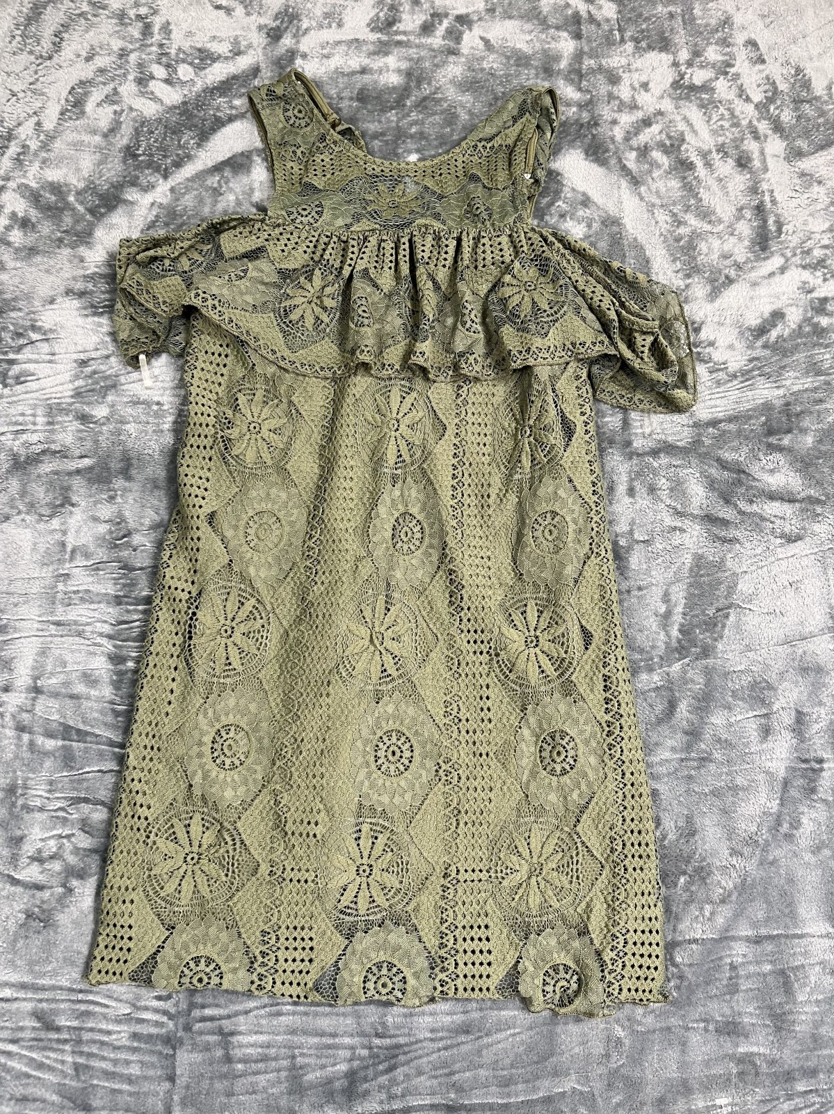 Miami Green Lace Cold Shoulder Dress Medium