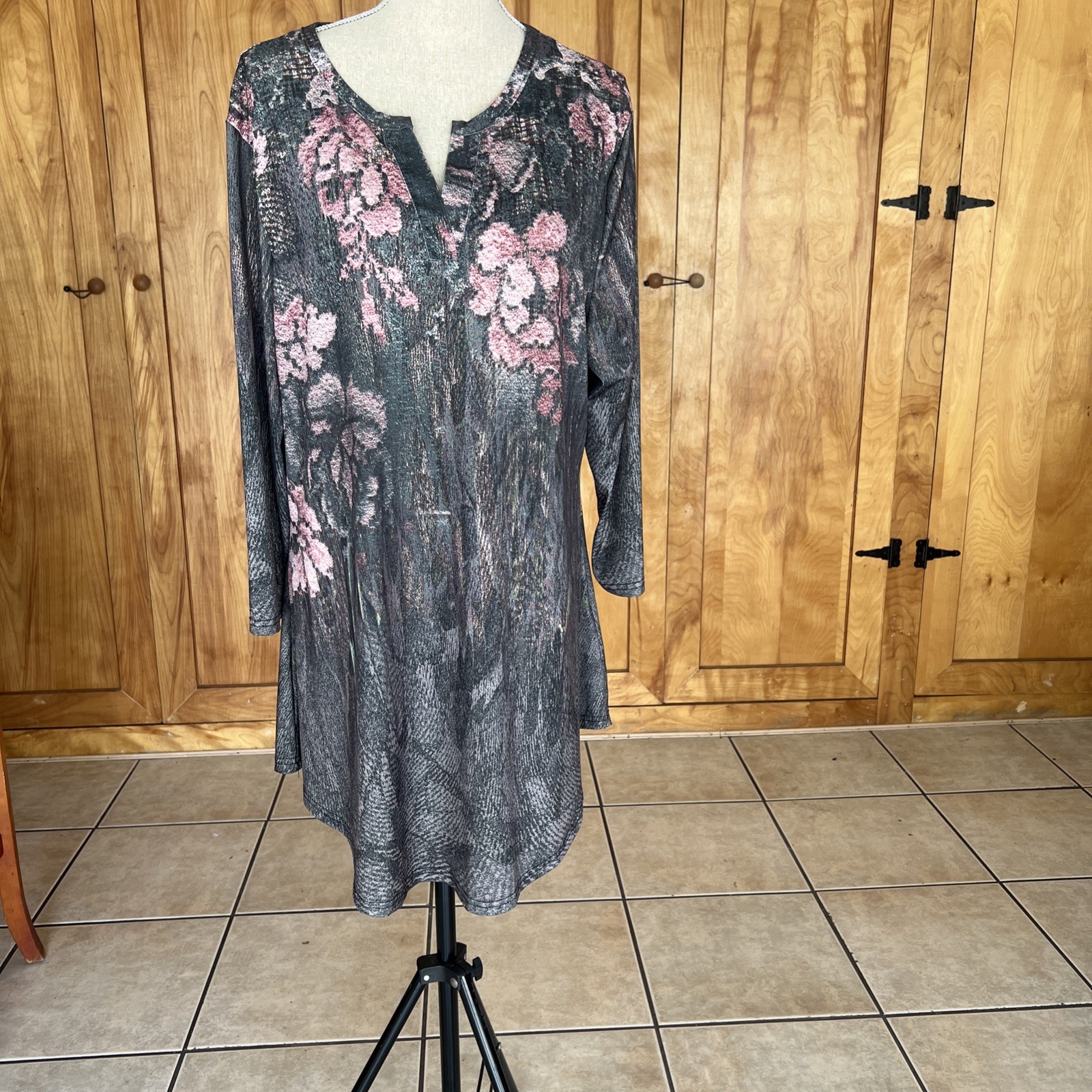 Lily By Farmiana Mini Dress Size 1XL Sleeves 3/4 Multi Color