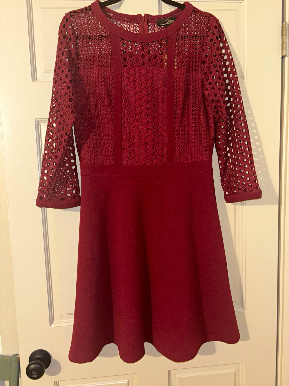 Suzanne Betro Burgundy Lace Crew Neck 3/4 Sleeve A-Line Knee Dress M