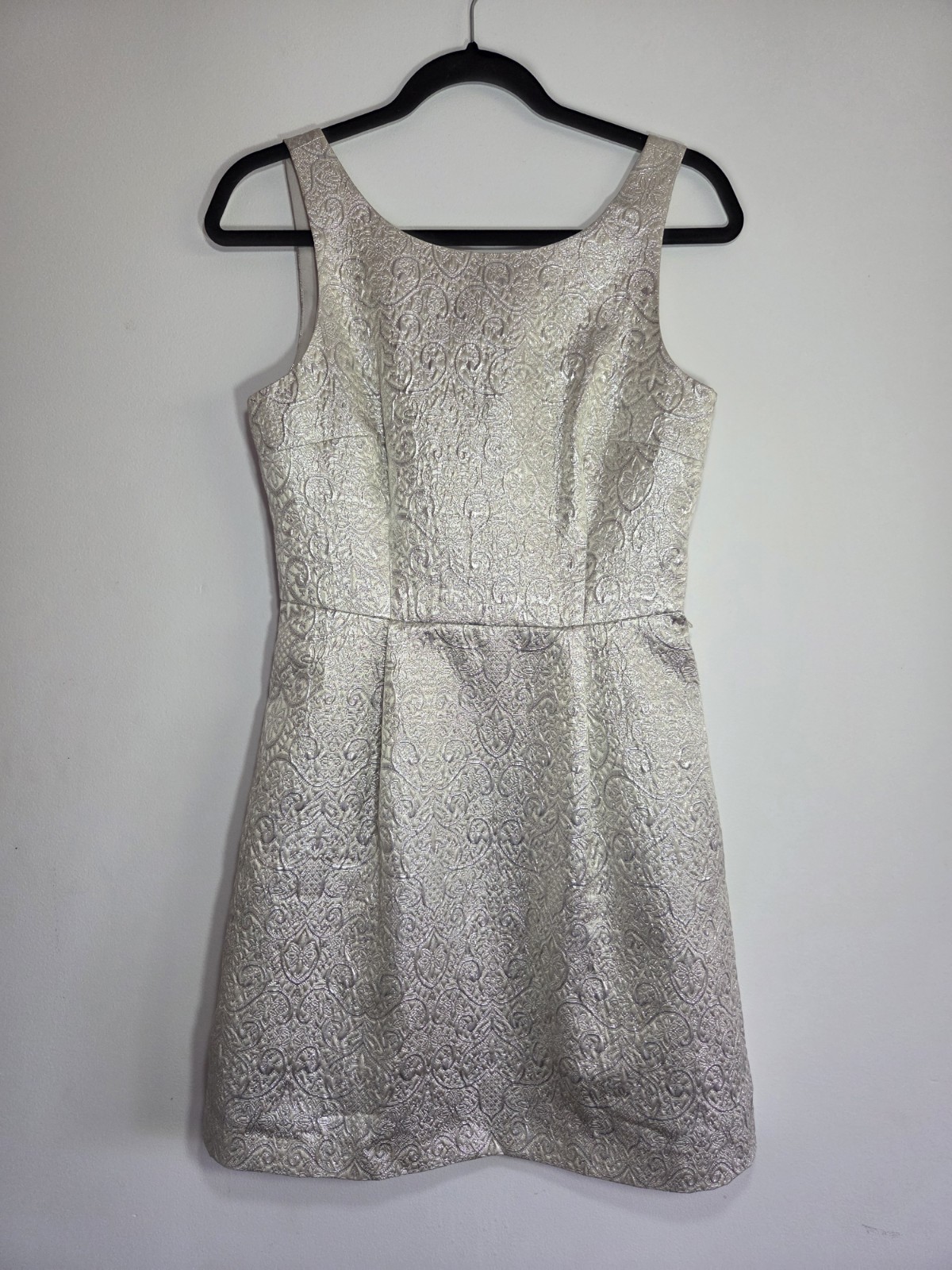FOREVE NEW Size 10 Silver Floral Jacquard Fit & Flare Scoop Neck Zip Up Dress
