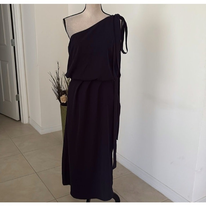 Women’s Amylynn Evening Dress Size Medium NWT $92