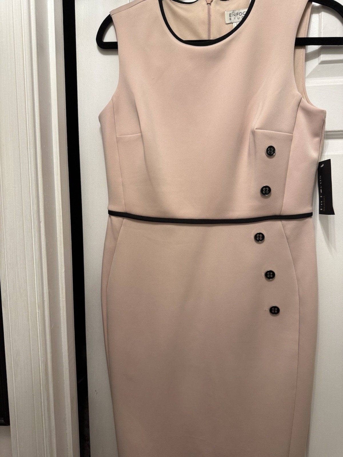 Designer Dress NWT Sz 6 Side Buttons Round Neck Reduced