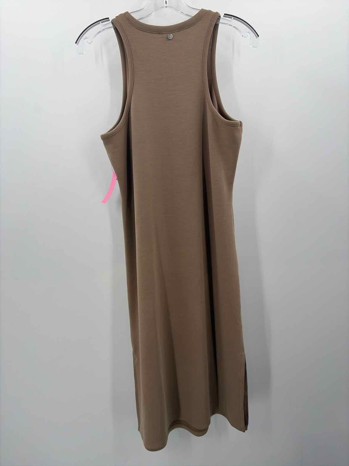 Pre-Owned Cable & Gauge Tan Size Medium Maxi Sleeveless Dress