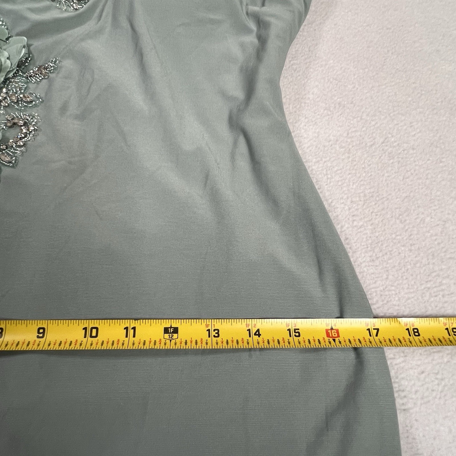 MAC DUGGAL 11910 Green Sleeveless Jersey Gown Size 4 Cowl Neck Beading NWT