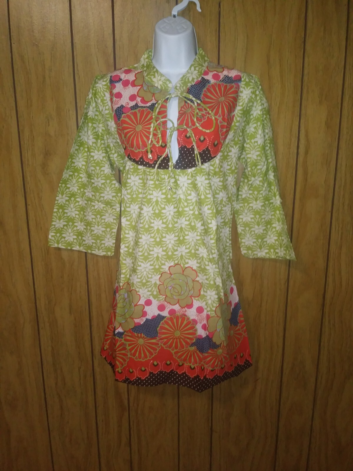 Belle Sol 3/4 bell sleeve tunic style dress Green Floral Size Large