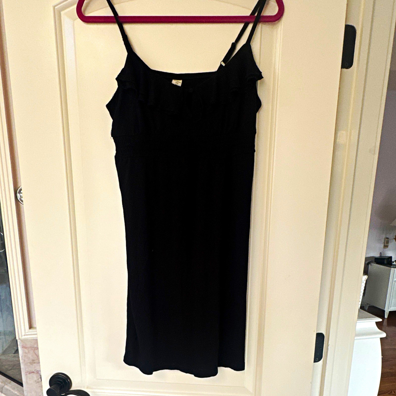 Old Navy Black Sundress V-Neck Ruffle Smocked Waist Knee Length Size M