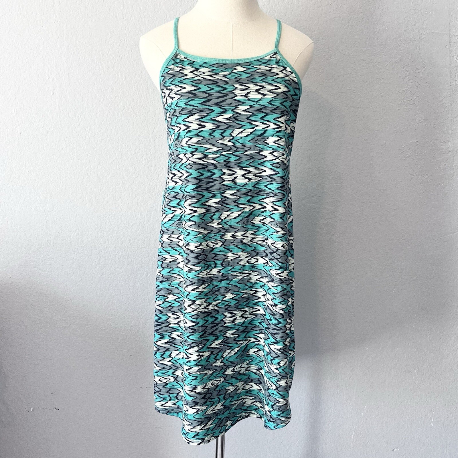 THE NORTH FACE Women’s Exposure FastDry Summer Athletic UPF 50 Dress Medium