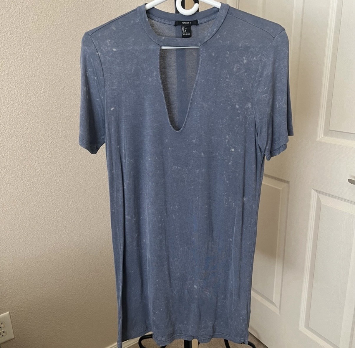 Forever 21 women’s blue cutout t-shirt dress loose-fitting bohemian y2k grunge