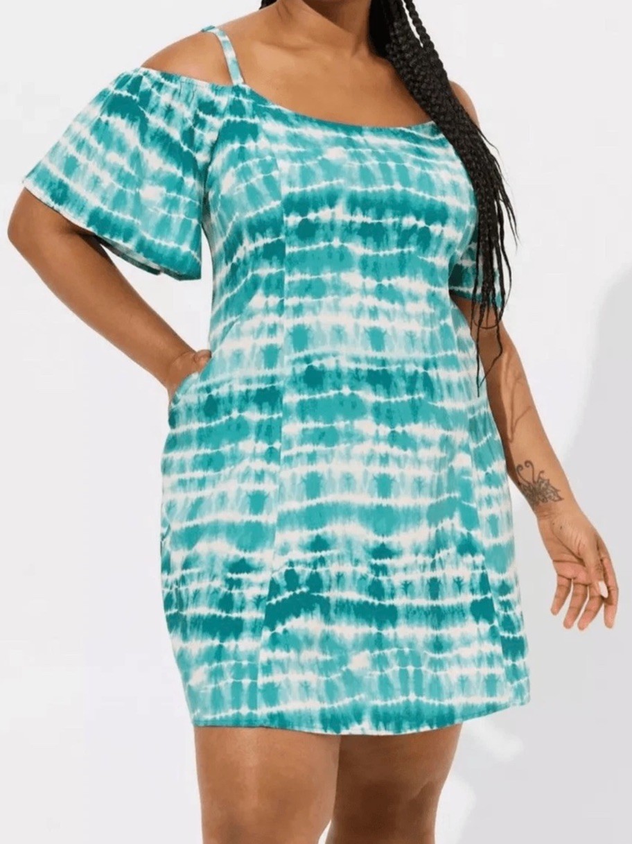 Torrid Plus Size 1 tie dye mini challis cold shoulder TEAL WHITE trapeze dress