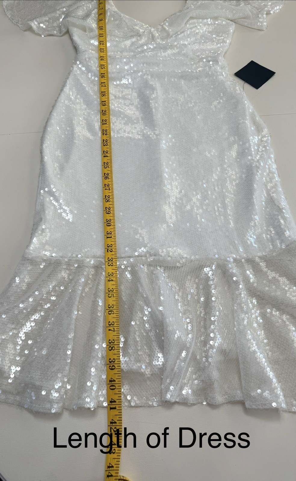 New W/Tags Lulus Iridescent Sequin Midi Dress Ruffle Neckline Sleeves Sz M