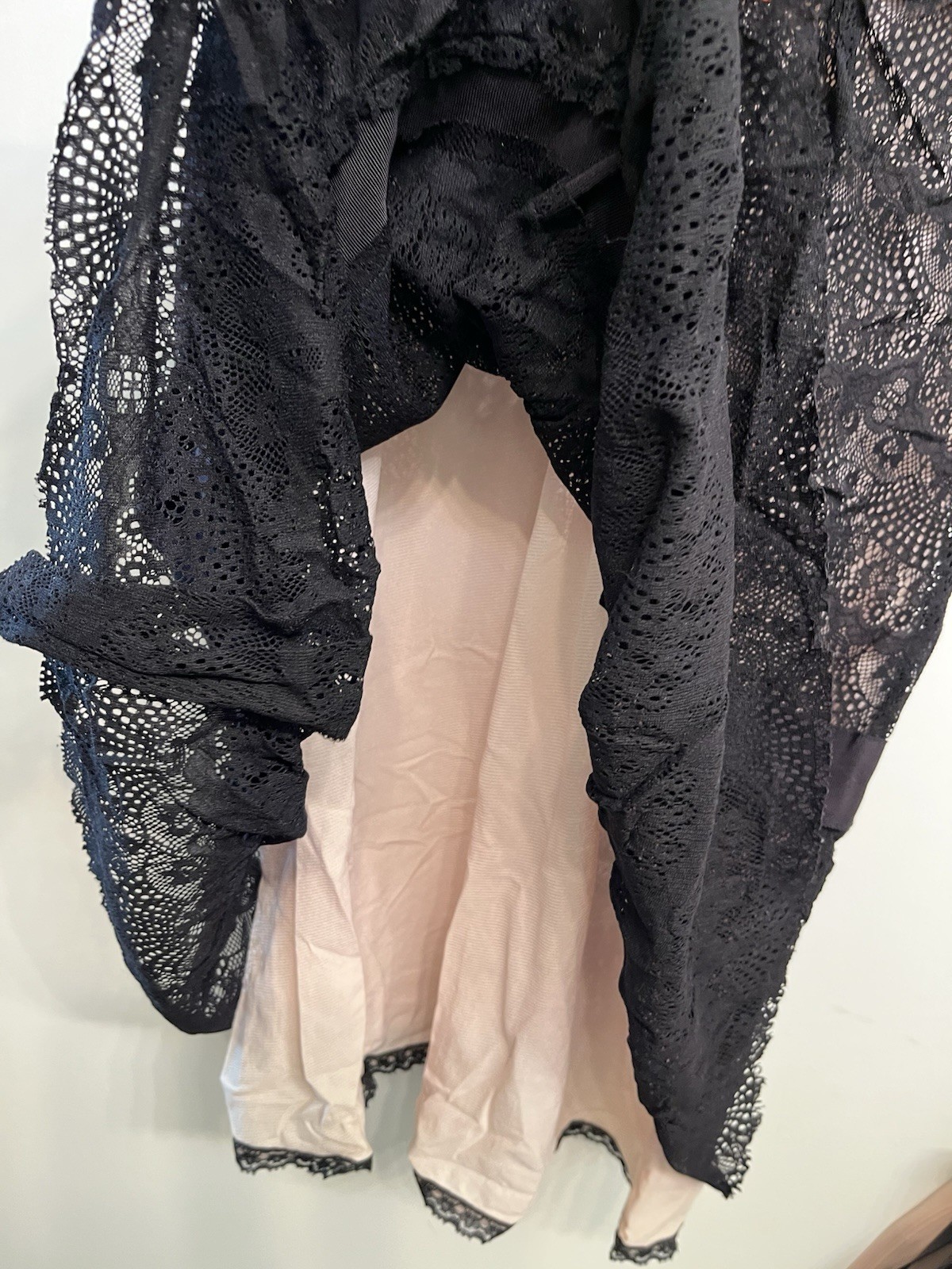 FREE PEOPLE GORGEOUS EYELET LACE&BEADED DESIGN CLUB HOLIDAY PARTY BLK LACE DRESS