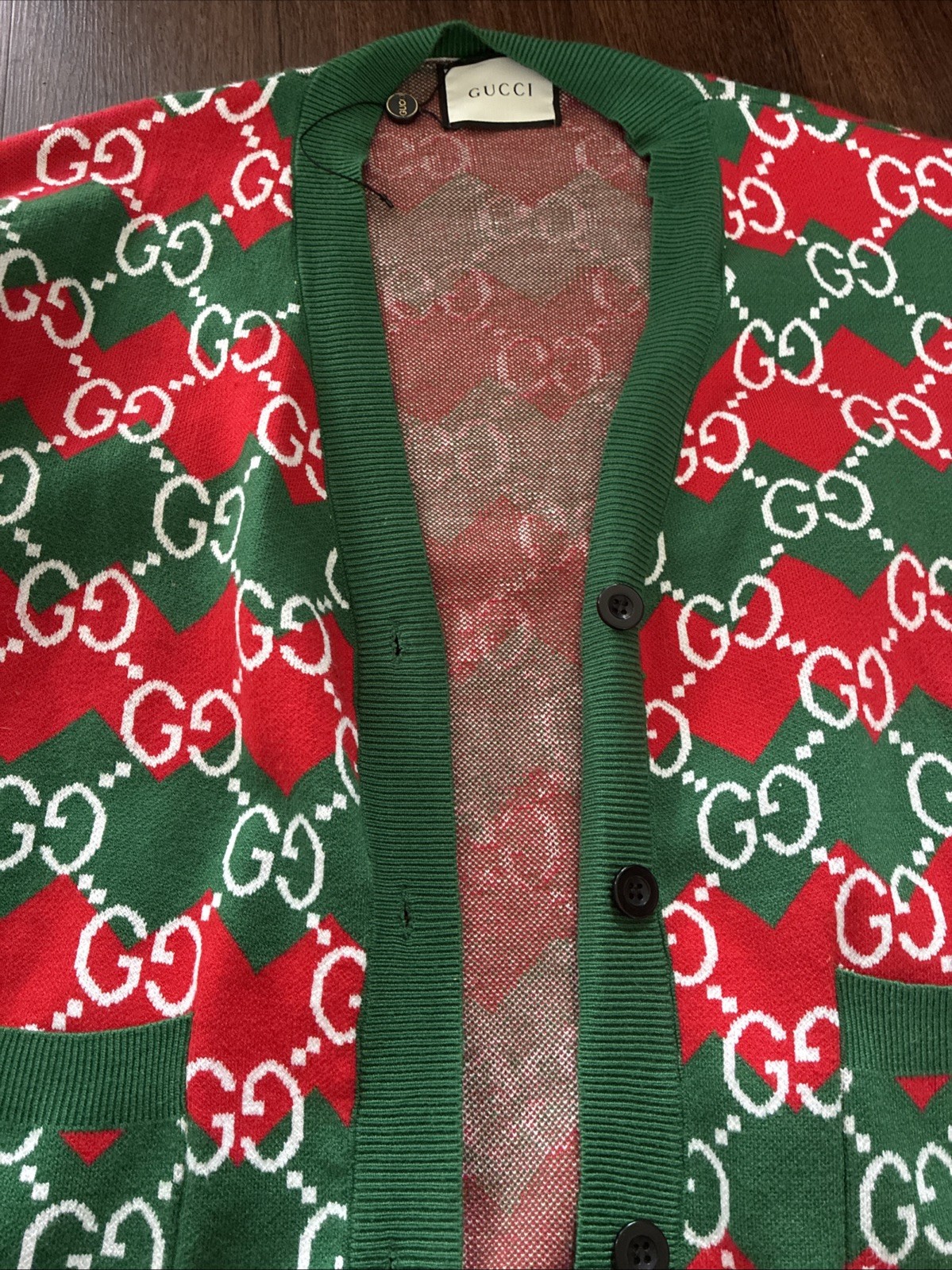 green and red sweater size S