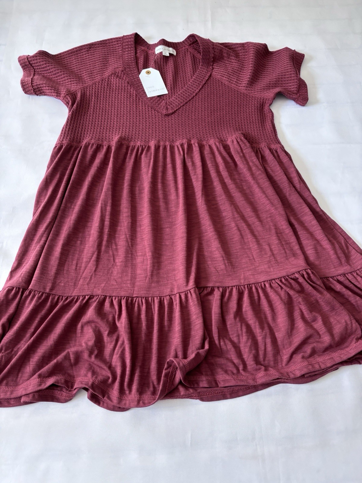 NWT coco + jaimeson Maroon Waffle Knit Tiered Babydoll Mini Dress – Size M