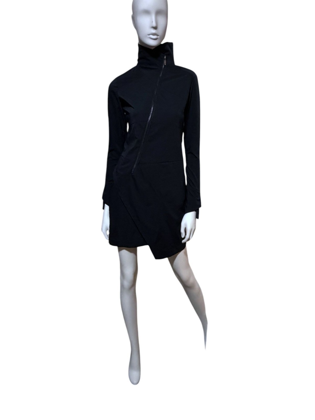 Nau Tech-Nique Dress 2 Asymmetric Hidden Zip Outdoors 100% Recycled Polyester