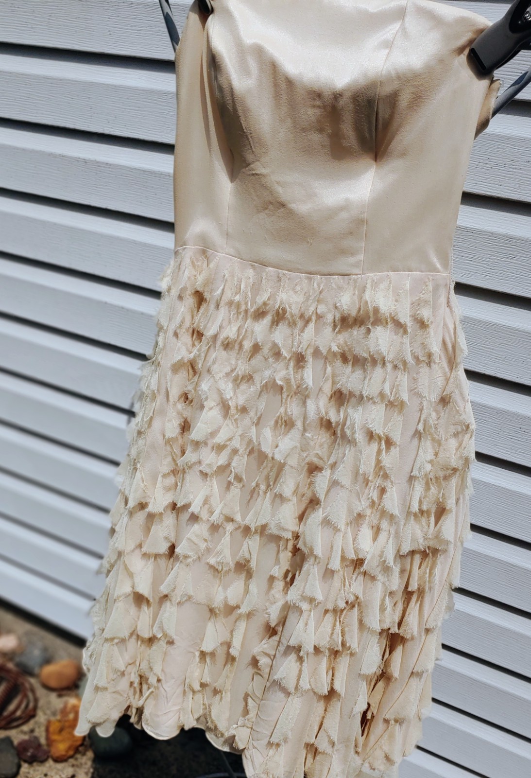 FANCY WHITE / BLACK 100% SILK STRAPLESS RUFFLE SKIRT SHORT in size SMALL