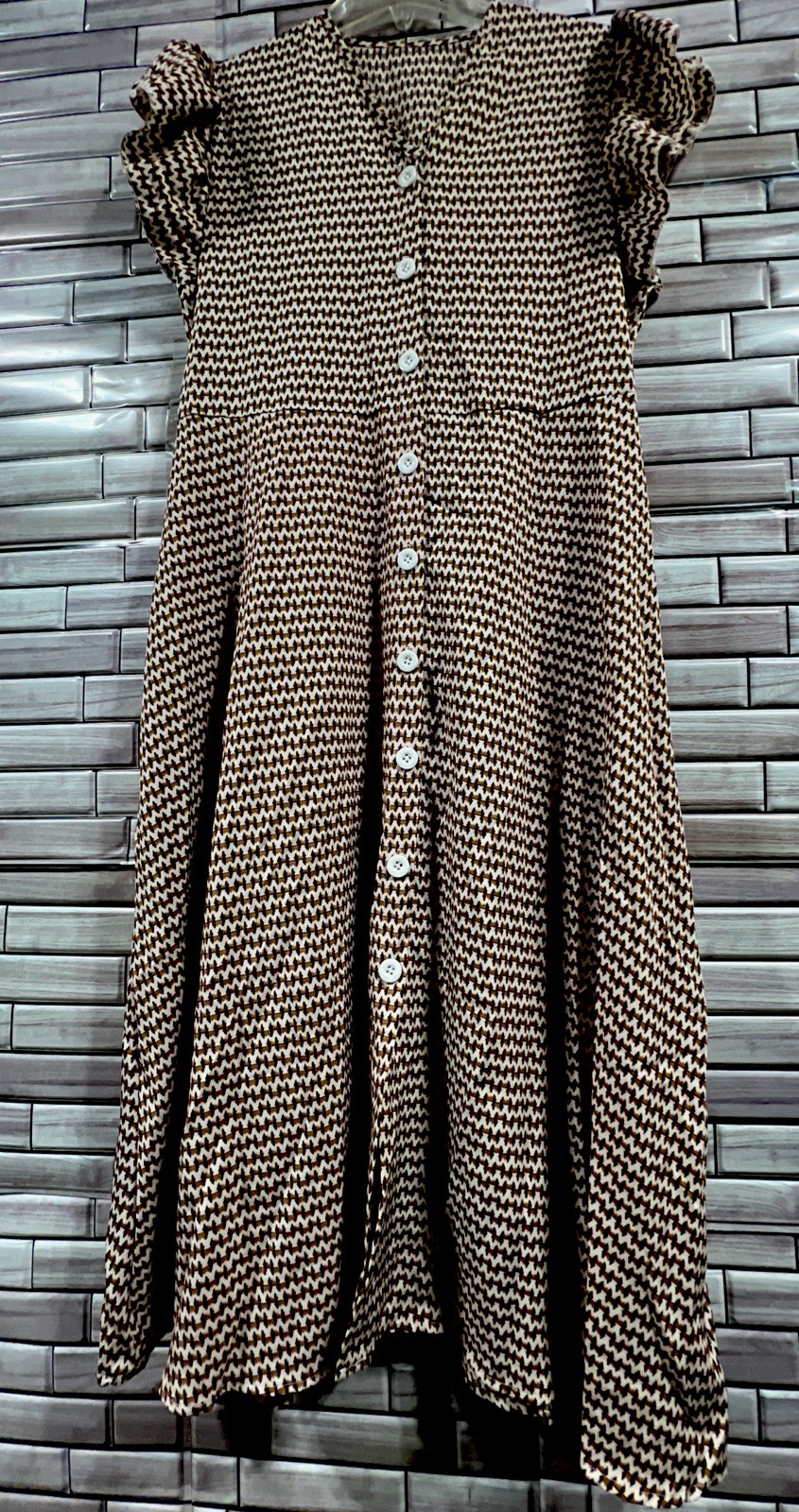 Maxi dress womens M fit & flare brown tan flutter sleeve button v neck long NWOT