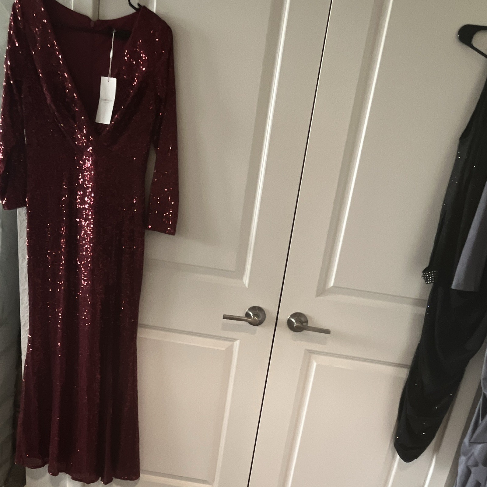 Ever-Pretty Burgundy Sequin V-Neck 3/4 Sleeve Maxi Dress Side Slit M